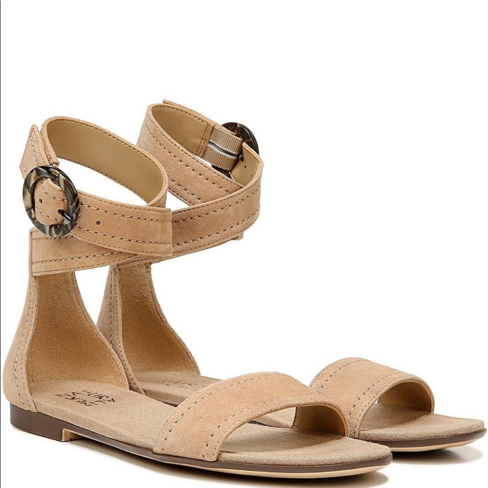 Naturalizer sandals